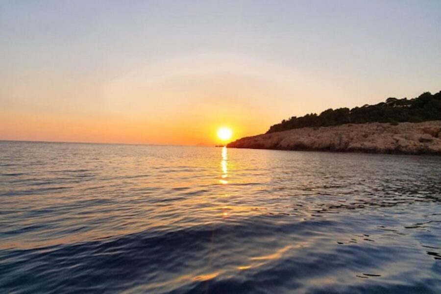 Dubrovnik: Romantic Sunset Cruise & Cave Visit with a Local - Key points to know before booking