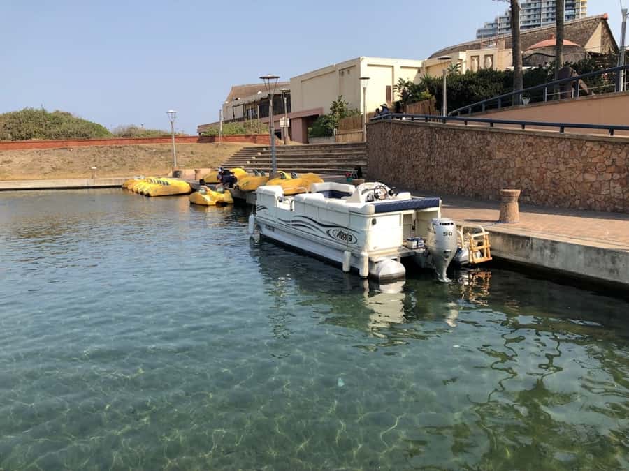 Durban Point Waterfront: Luxury Canal Boat Cruise - uShaka, Ithala, and the city from the canal