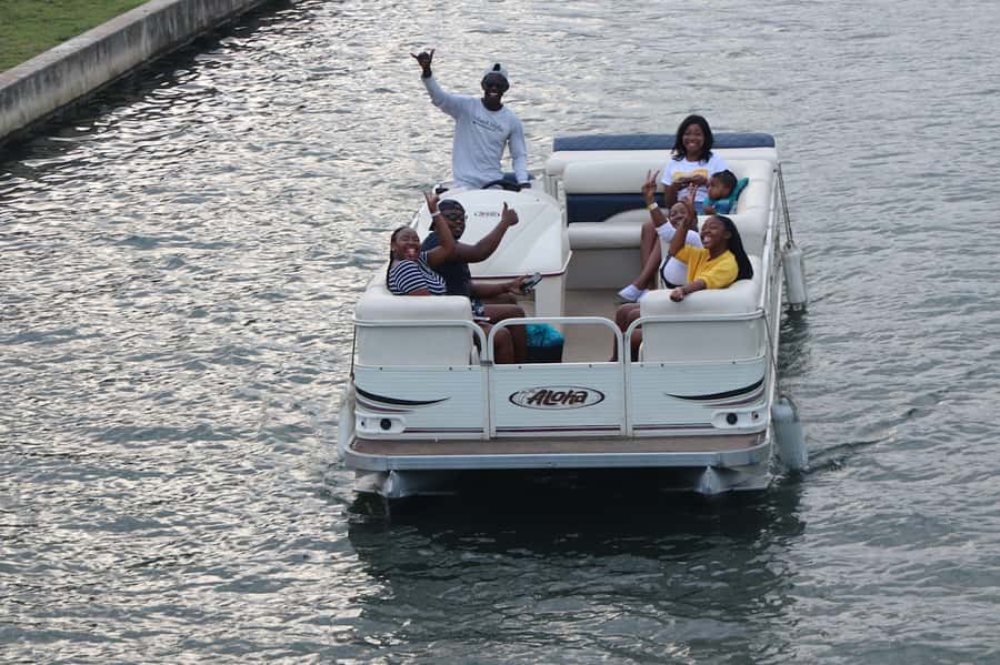 Durban Point Waterfront: Luxury Canal Boat Cruise - Is $9 good value?