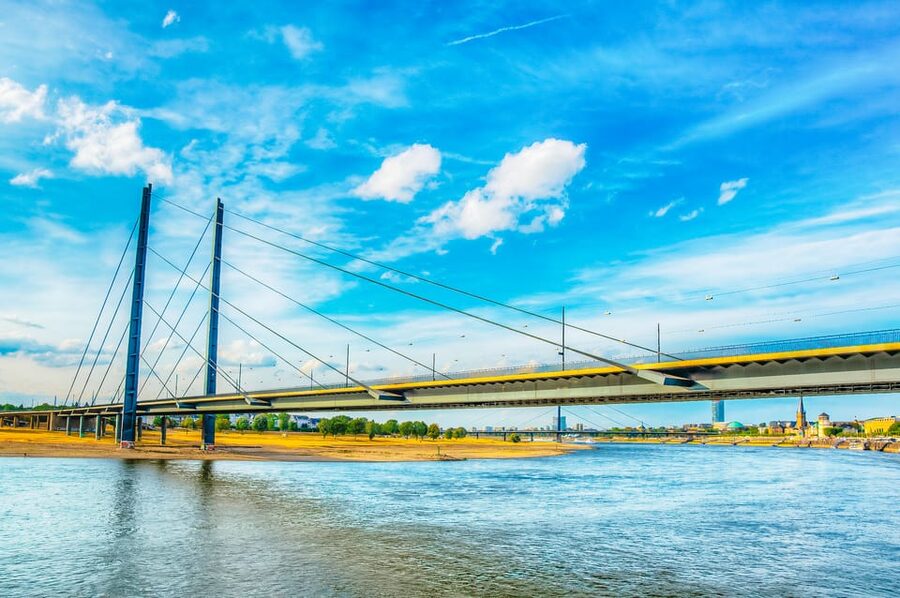 Düsseldorf: City Sightseeing Cruise on the Rhine - Should you book the Düsseldorf Rhine cruise?