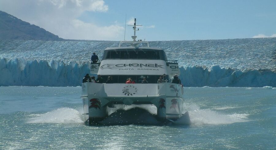 El Calafate: All Glaciers Boat Trip - The optional 700-meter trail