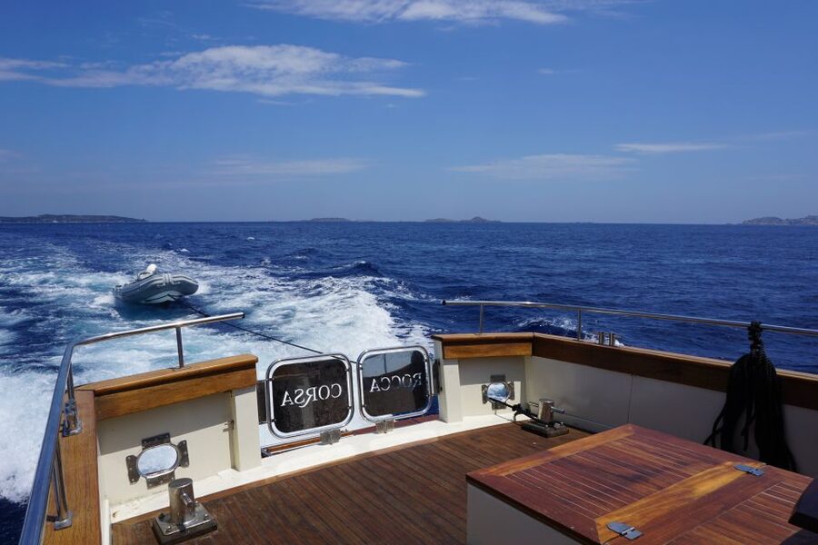 Forio: Ischia Island Boat Tour with Local Lunch and Swimming - Food, drink, and the atmosphere aboard