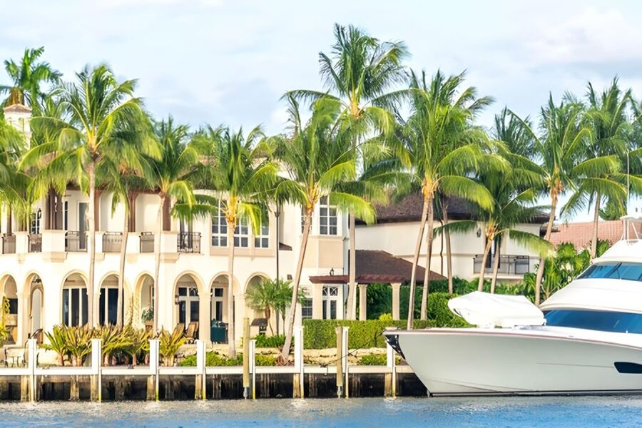 Fort Lauderdale: Millionaire's Row Cruise with Drinks - Key points at a glance