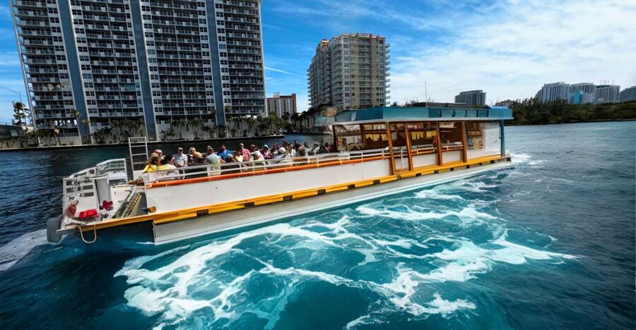 Fort Lauderdale: Millionaire's Row Cruise with Drinks - Finding the boat at 2900 Sebastian Street