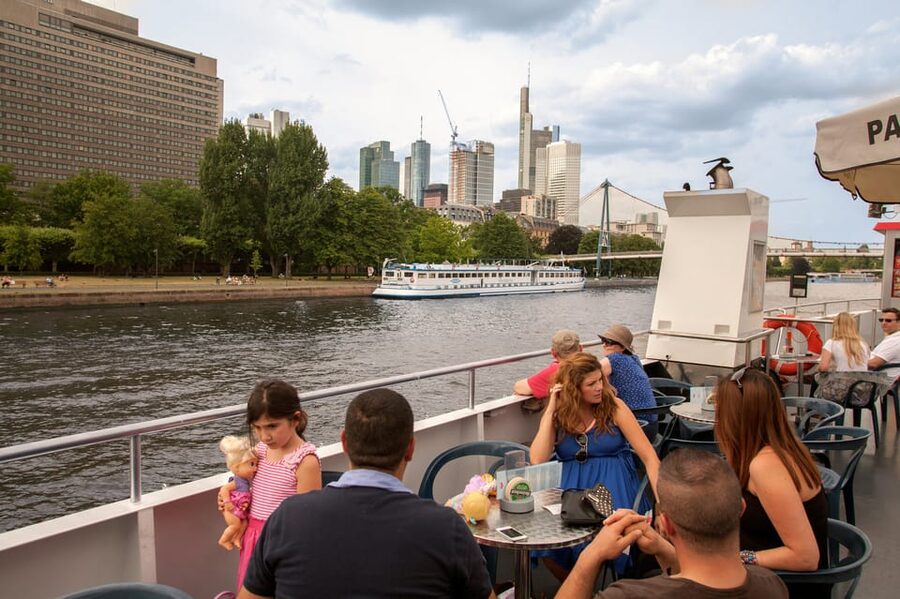 Frankfurt: 1-Hour Panorama Boat Cruise on the river Main - Is $20 Good Value for One Hour?