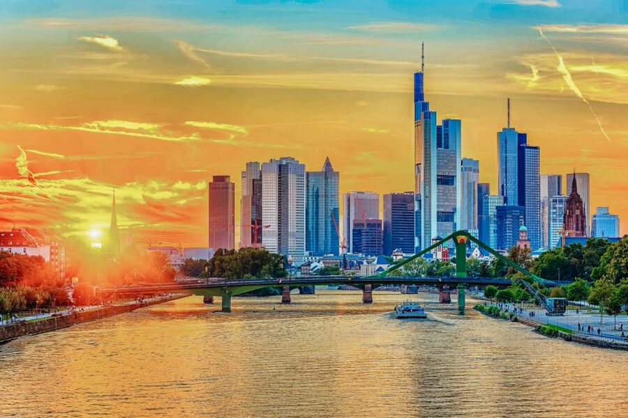 Frankfurt: River Main Sightseeing Cruise with Commentary - Who will get the most from this cruise