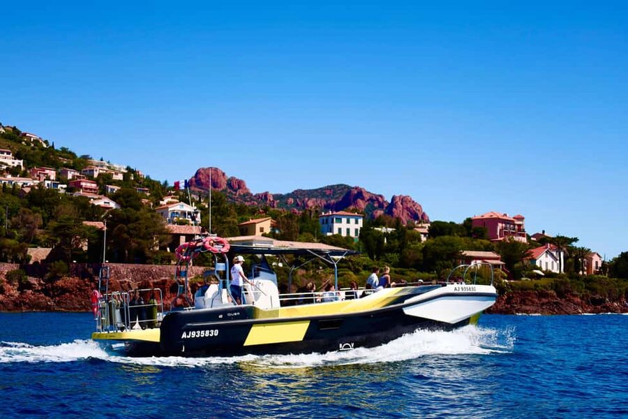 Fréjus : Esterel Calanques Cruise (Comfort Boat) + Swim Stop - Should you book the Fréjus Estérel cruise?