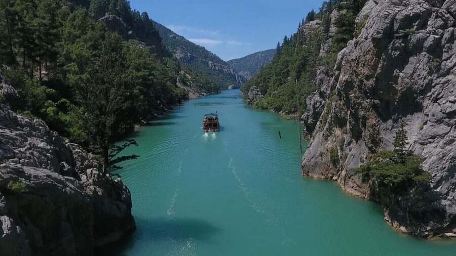 From Alanya: Green Canyon Day Trip with Lunch and Boat Ride - Entering Green Canyon by boat