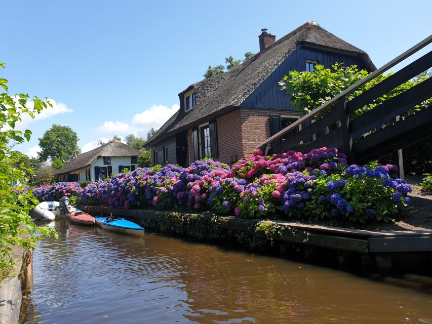 From Amsterdam: Giethoorn Day Trip with Small Electric Boat - Leaving Amsterdam for the northern countryside