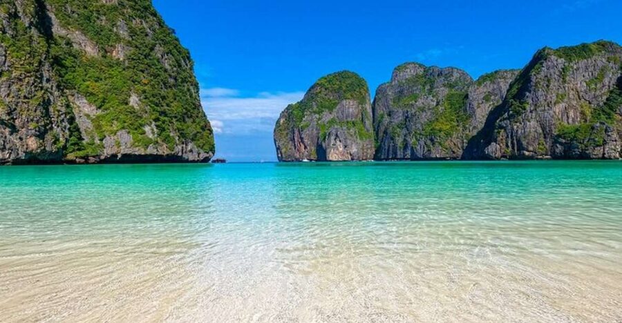 From Ao Nang: Phi Phi Islands Day Tour by Boat with Lunch - Crowds, comfort, and what to pack