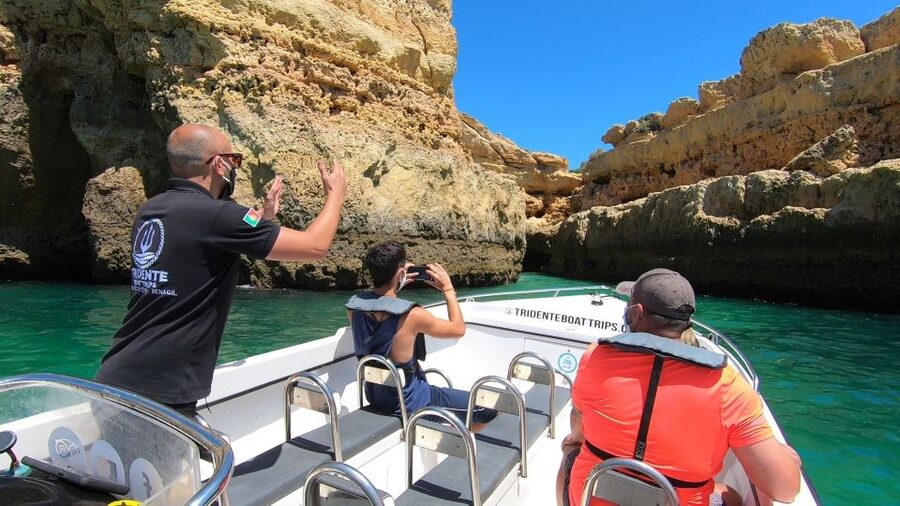 From Armação de Pêra: Benagil Caves and Beaches Boat Tour - Praia da Marinha and Coração da Praia da Marinha