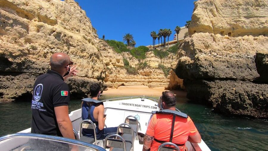 From Armação de Pêra: Benagil Caves and Beaches Boat Tour - What the one-hour length means