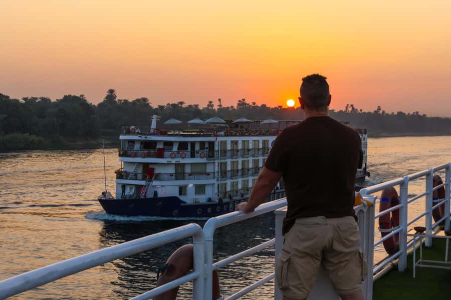 From Aswan: 4-Day Nile Cruise from Aswan to Luxor with Guide - Guides, organization, and the small irritations