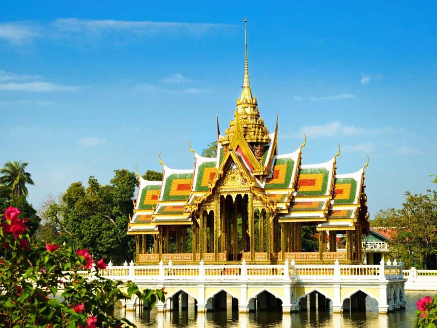 From Bangkok: Ayutthaya Temples and Boat Tour with Lunch - Timing, heat, clothing, and the return to Bangkok