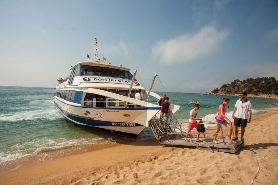 From Barcelona: Costa Brava Day Tour with Boat Trip - Why the boat and free time work well together