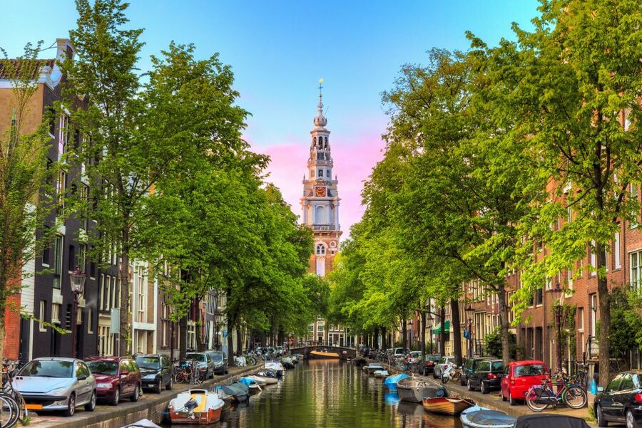 From Brussels: Day Trip to Amsterdam with Canal Boat Cruise - Who should book this experience?