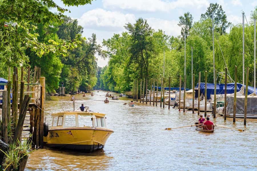 From Buenos Aires: Classic Tigre Delta Tour - The Drive North Through Buenos Aires Province