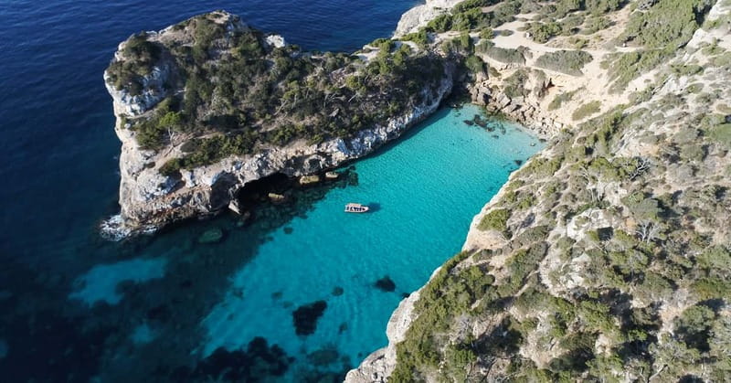 From Cala Figuera: Boat Tour to Cala Marmols & Caló de Moro - Cala Santanyí and Es Pontàs: the first coastal views