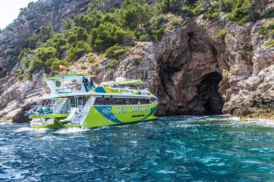 From Cala Millor: East Coast Glass-Bottom Boat Trip - The beaches, caves, and ports you’ll see