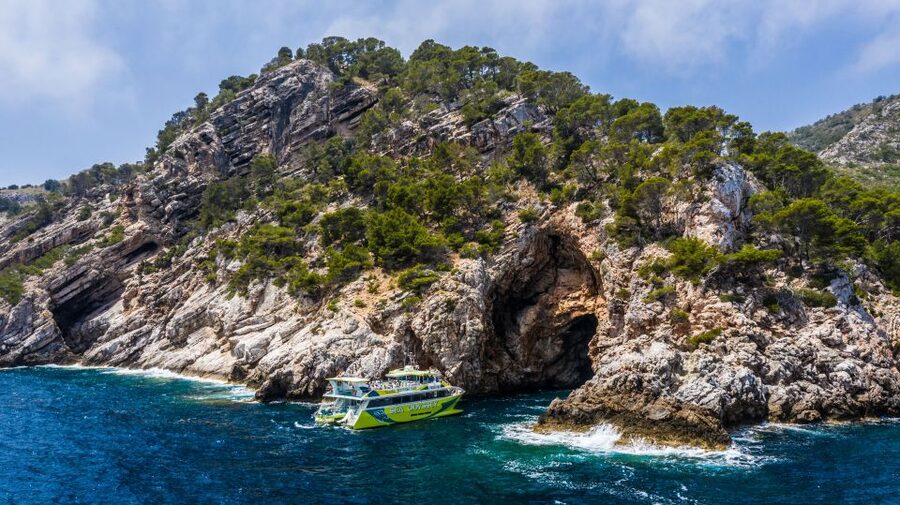 From Cala Ratjada: East Coast Glass-Bottom Boat Trip - What This Boat Trip Really Is