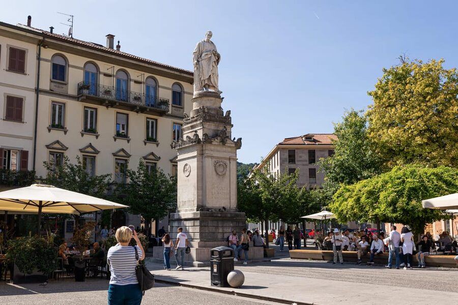 From Como: Bellagio, Como & Lugano Day Tour with Lake Cruise - The Lake Como cruise and its villa views