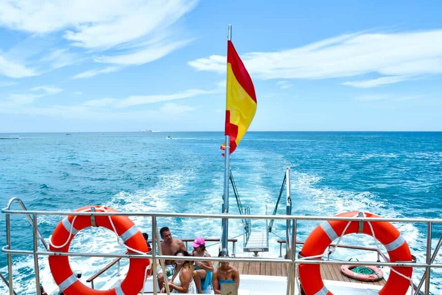 From Corralejo: Lobos Island Boat and Snorkel Activity - The lighthouse and a full island outing