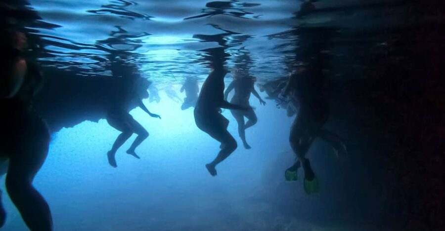 From Dubrovnik/Cavtat: Blue Cave, Sunj Beach Speed Boat Tour - The first 25 minutes: Dubrovnik from the Adriatic
