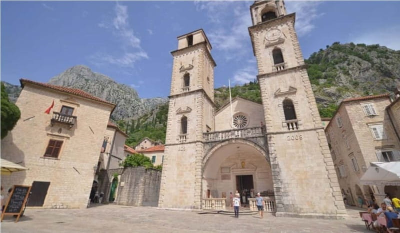 From Dubrovnik: Montenegro Day Trip with Boat Cruise - Our Lady of the Rocks by boat