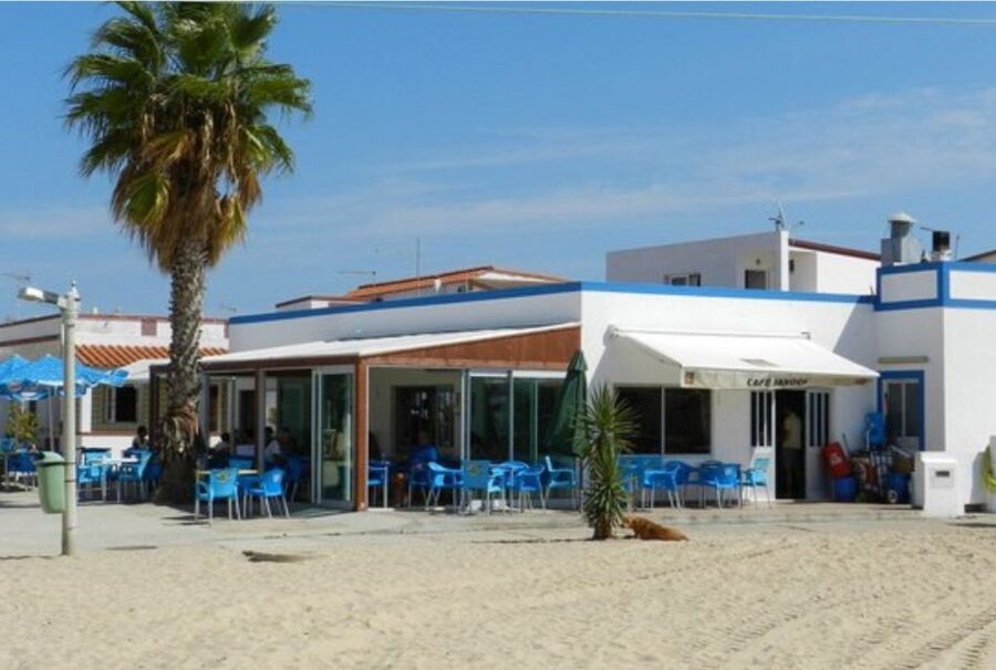 From Faro: 4 Stops, 3 Islands in Ria Formosa Catamaran Tour - Culatra: two hours in a working fishing village