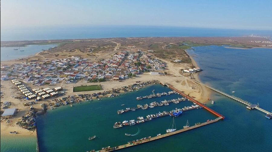 From Faro: Ria Formosa Hop-On Hop-Off 3 Islands Cruise - Culatra Island: the route’s most authentic stop