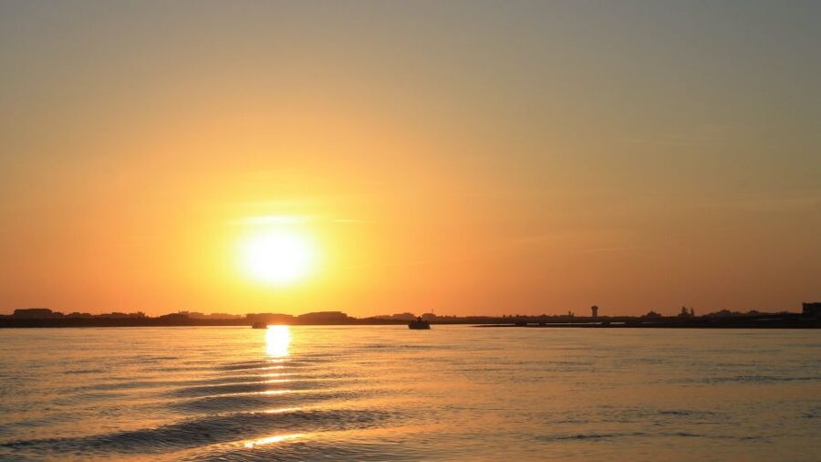From Faro: Ria Formosa Sunset Boat Trip - Who will enjoy this Faro boat trip most?