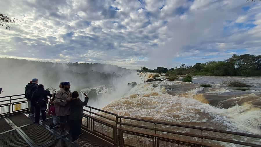 From Foz do Iguaçu: Iguazú Falls Boat Ride Argentina - Is $192 good value?