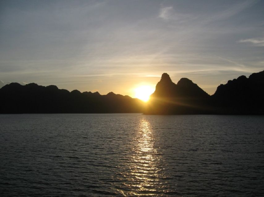 From Hanoi: Ha Long - Bai Tu Long Bay 2-Day 1-Night Cruise - Day one: boarding, lunch, and the first karst views