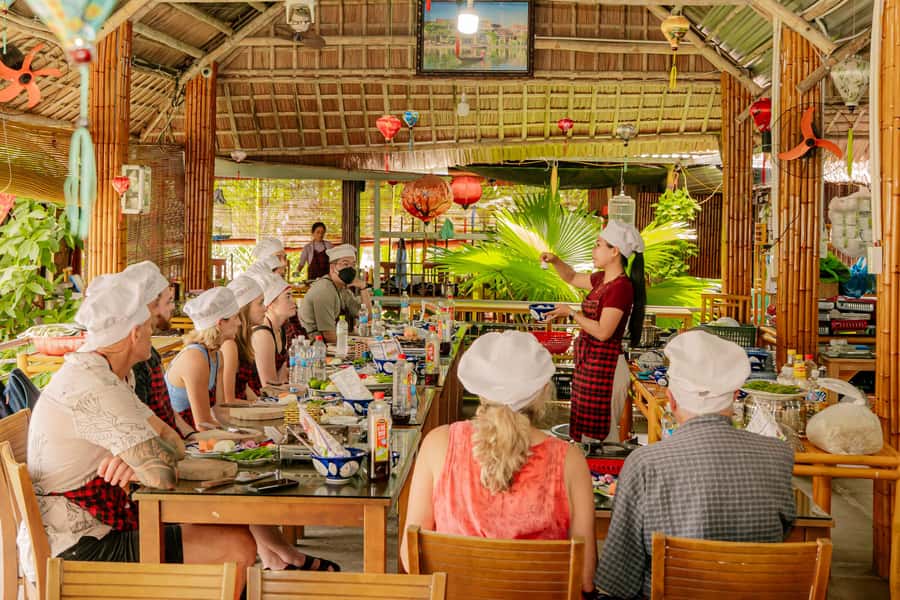 From Hoi An: Market Tour, Basket Boat Ride and Cooking Class - What you actually eat