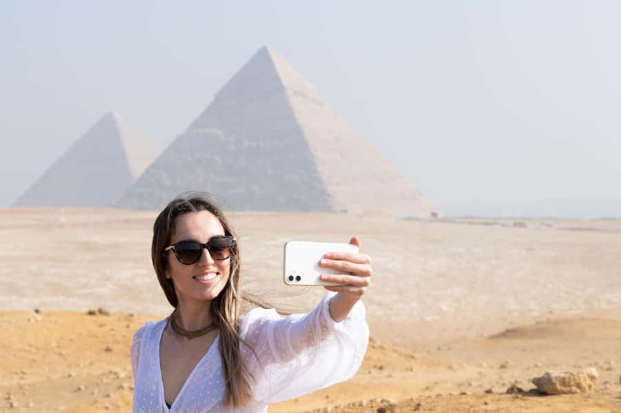 From Hurghada: Pyramids and Egyptian Museum Tour & Boat Ride - A 30-minute ride on the Nile