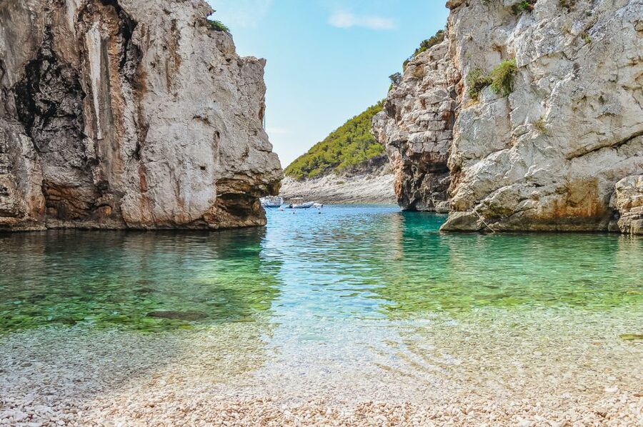 From Hvar: Vis Island and Blue Cave Speedboat Tour - Stiniva Beach and the long swim ashore