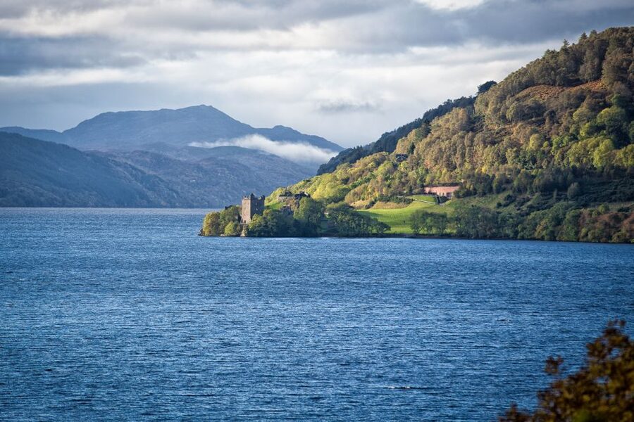 From Inverness: Loch Ness Cruise and Urquhart Castle - Exploring Urquhart Castle in one hour