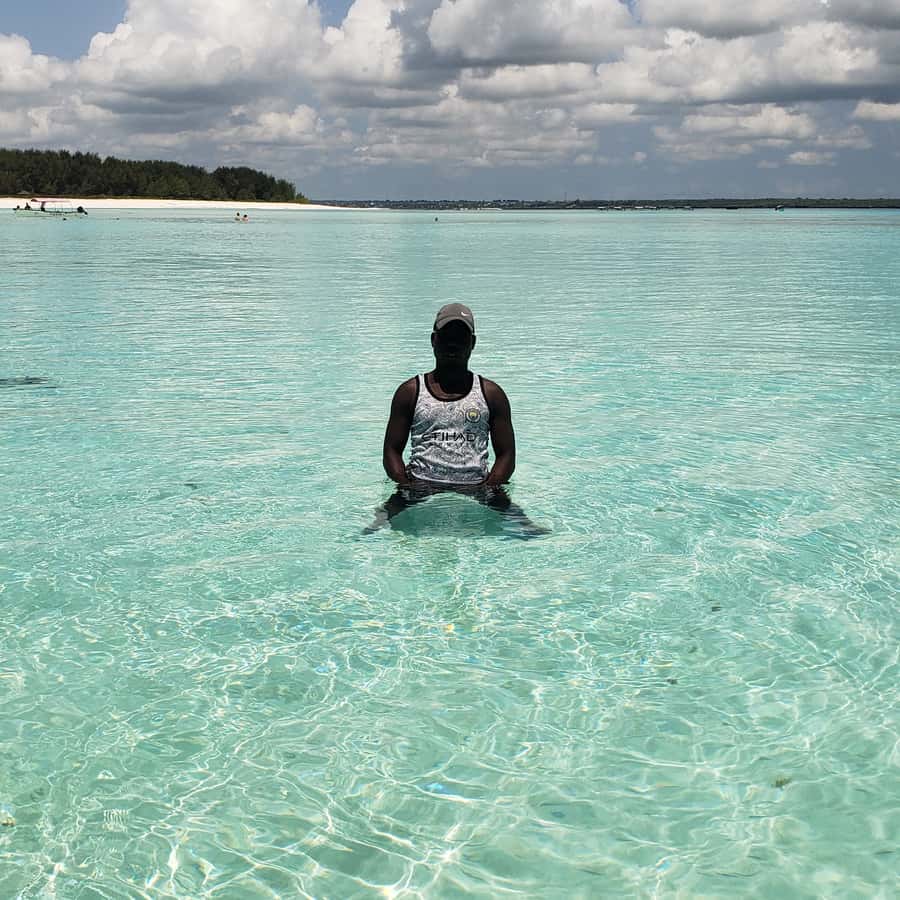 From Kendwa: Mnemba Boat Trip and Dolphin Snorkel Adventure - What to pack for the four-hour outing