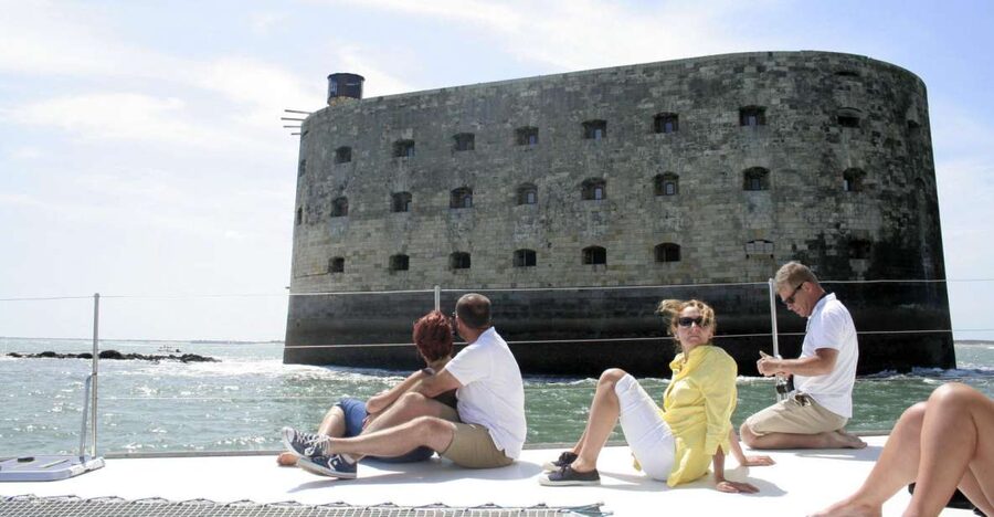 From La Rochelle: Sailing Cruise to Fort Boyard - Key points to know before you book