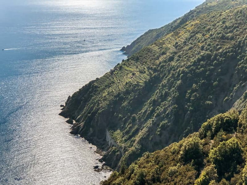 From La Spezia: Cinque Terre Boat Tour - Why the boat is the smart way to see Cinque Terre