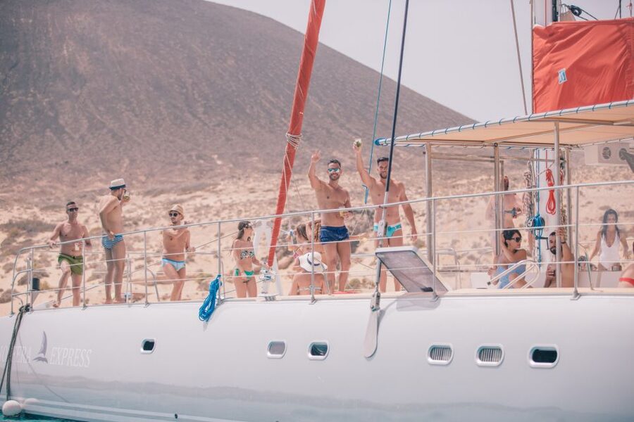 From Lanzarote: Sailing Day Trip Around La Graciosa - Should you book the La Graciosa catamaran day?