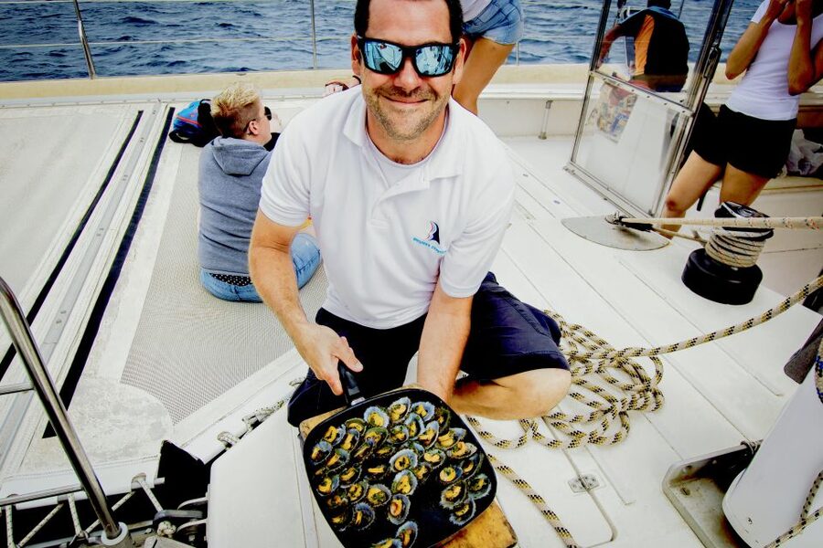 From Lanzarote: Sailing Day Trip Around La Graciosa - Who will enjoy this trip most