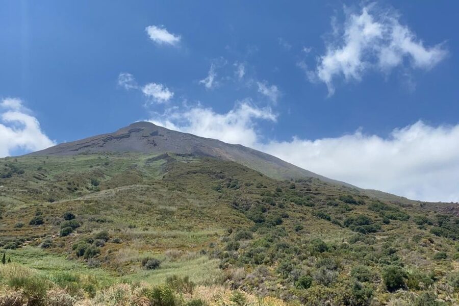 From Lipari: Panarea and Stromboli Cruise with Stops - The afternoon departure from Lipari
