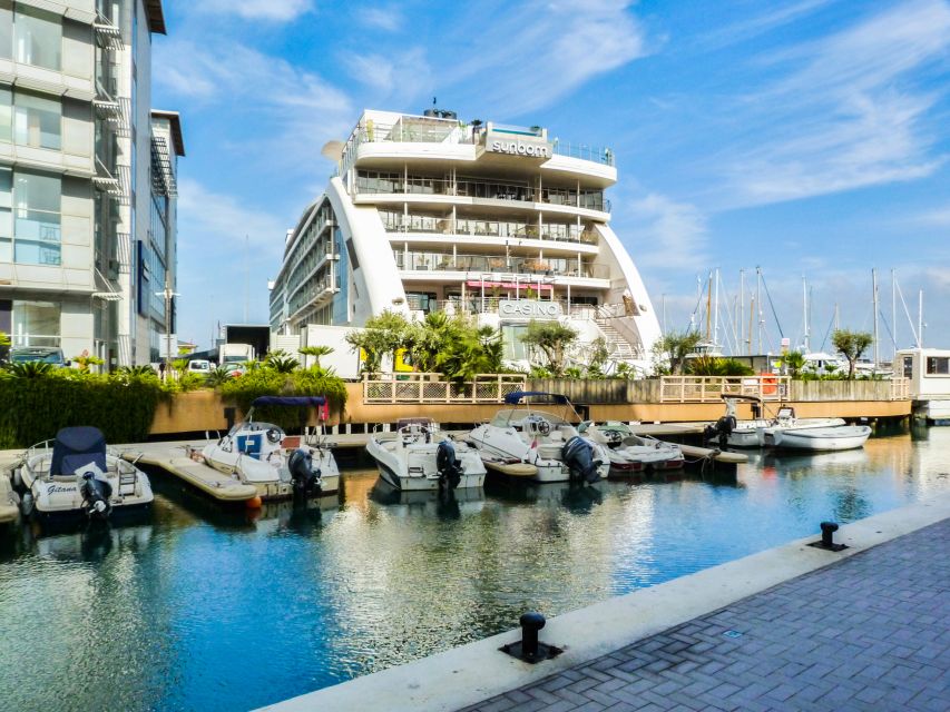 From Malaga: Day trip to Gibraltar and Dolphin Boat Tour - From The Square to the dolphin boat