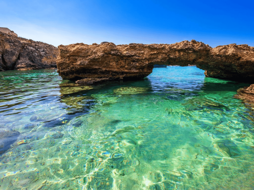 From Malta/Gozo: Comino & Crystal Lagoon Private Boat Trip - A short boat ride with a lot packed in