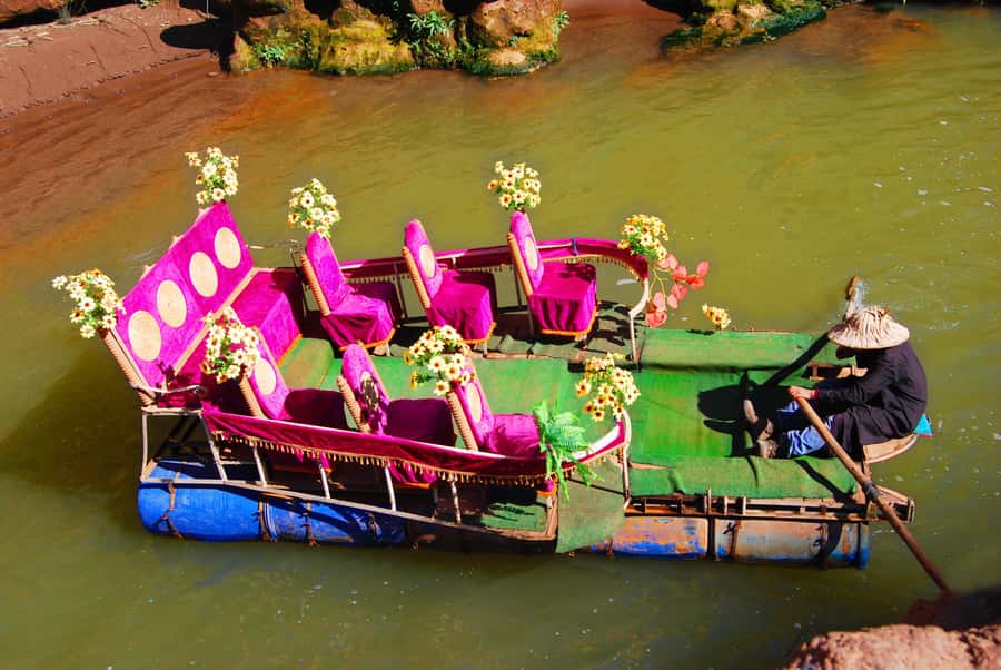 From Marrakech: Ouzoud Waterfalls Guided Tour & Boat Ride - The 8:00 AM pickup and the road through the Grand Atlas