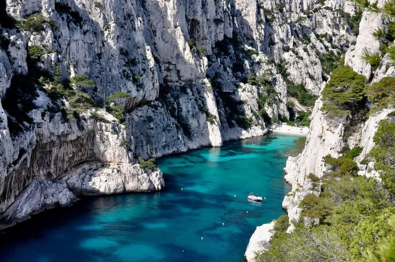 From Marseille: Iconic Calanques Boat Tour with Swimming - Five things to know before you book