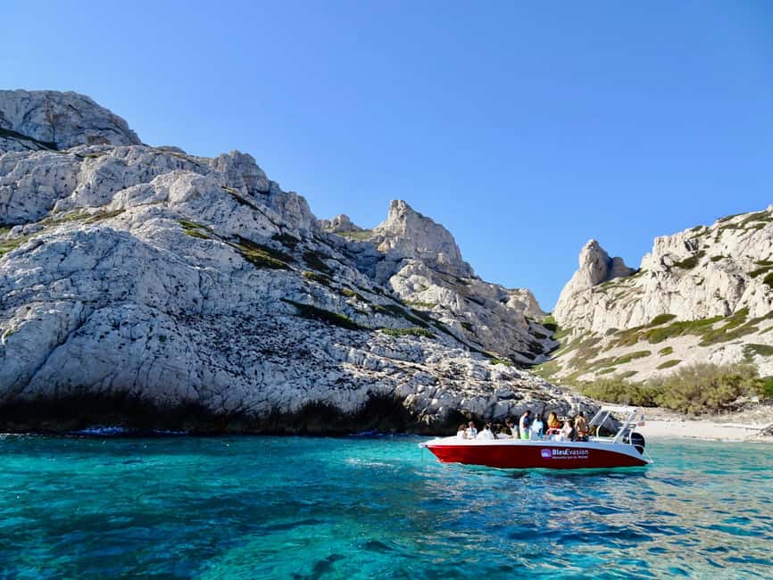 From Marseille: Iconic Calanques Boat Tour with Swimming - Choosing between Pointe Rouge and Vieux-Port