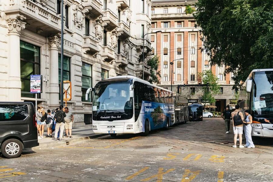 From Milan: Lake Como Cruise with Visits to Como & Bellagio - Seeing Lake Como from the water