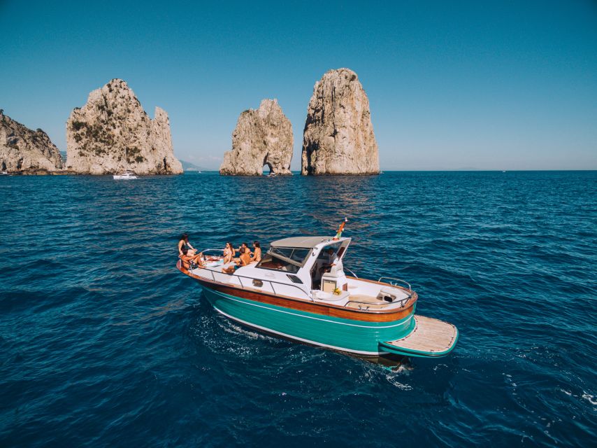 From Naples: Capri Boat Day Trip with Drinks - Capri’s caves, arches, and famous rocks